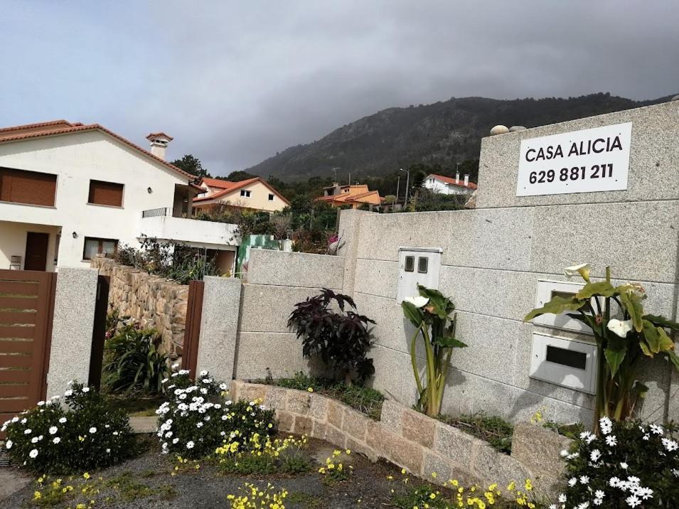 Rooms Peregrinos A Casa Alicia Rosal المظهر الخارجي الصورة